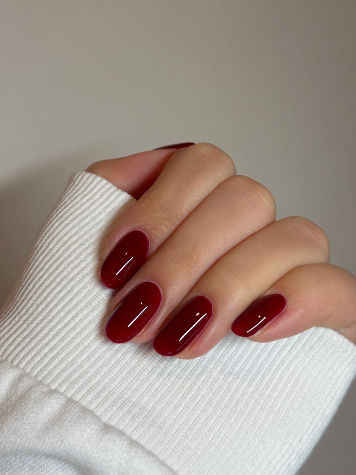 Манікюр без дизайну, який виглядає чисто і дорого