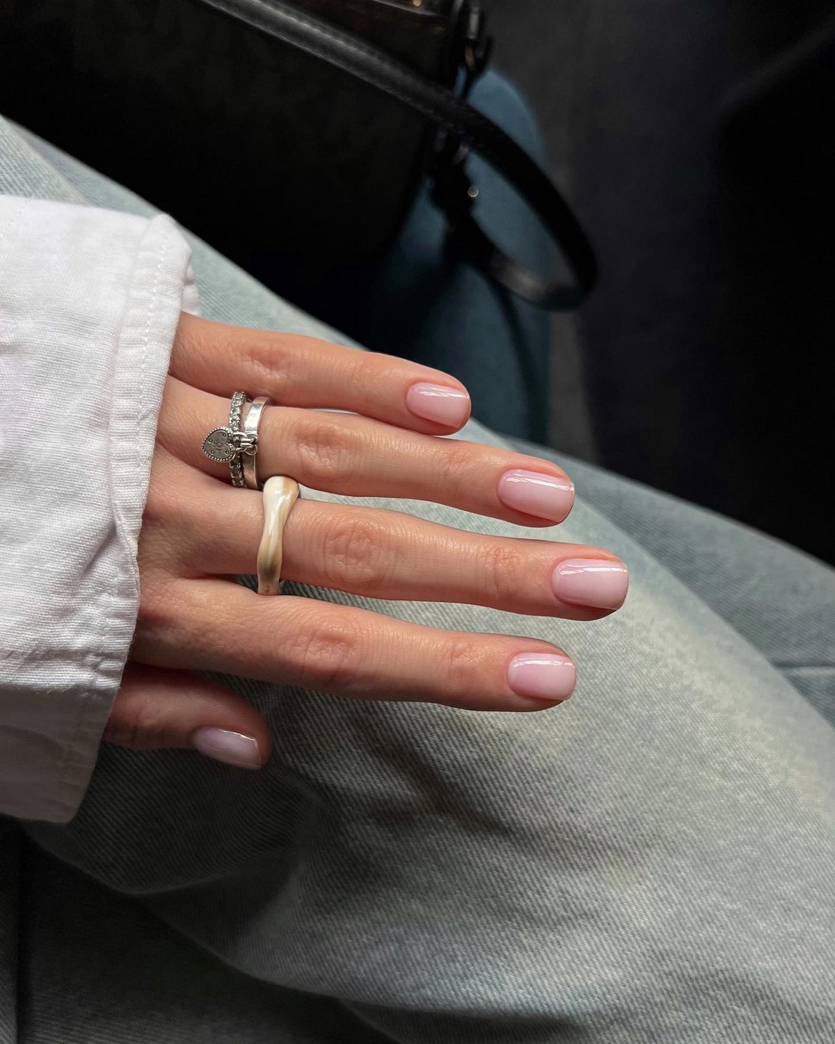 Манікюр без дизайну, який виглядає чисто і дорого