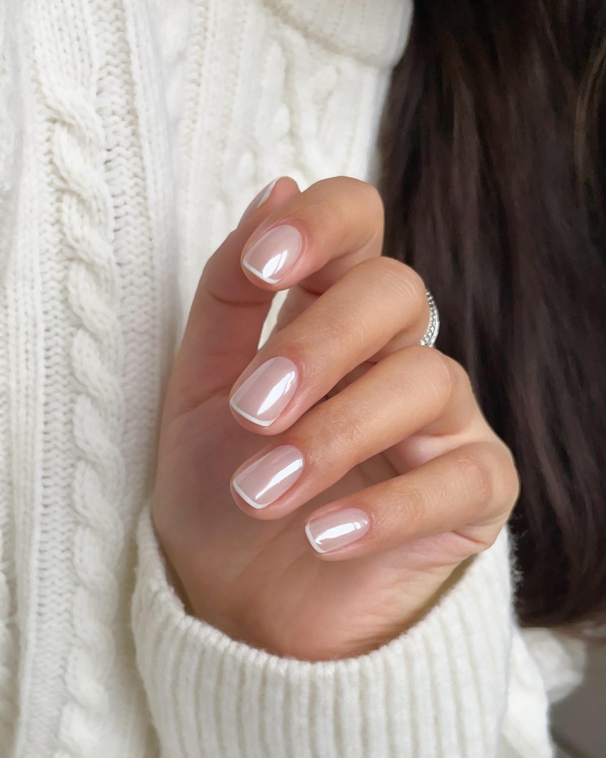 Мікрофренч на короткі нігті – тренд 2026 року