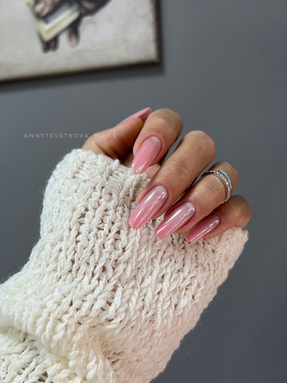 Мигдалеподібний манікюр без дизайну: найактуальніші варіанти сезону