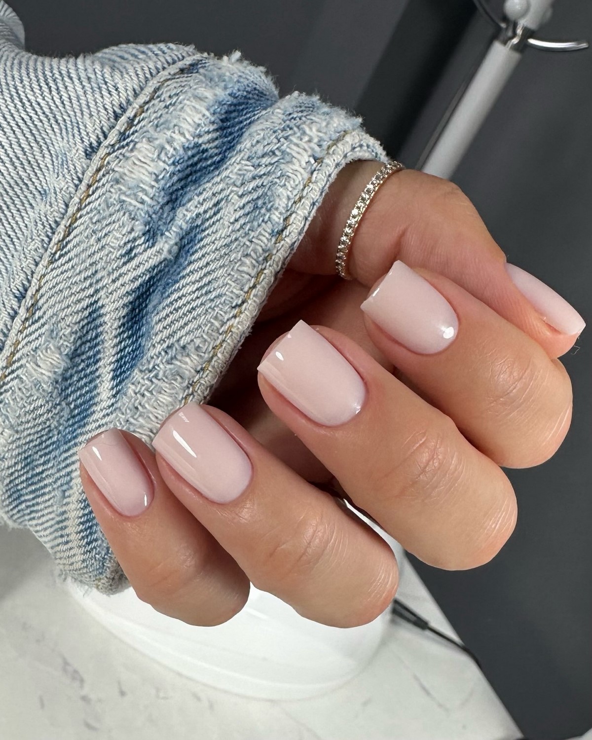 Кольори лаку, які красиво виглядають на короткій довжині