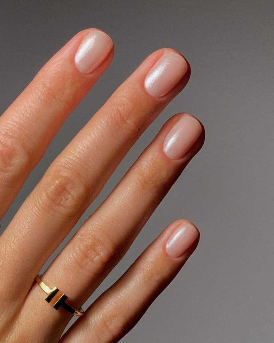 Манікюр, який освіжає руки і робить їх акуратними