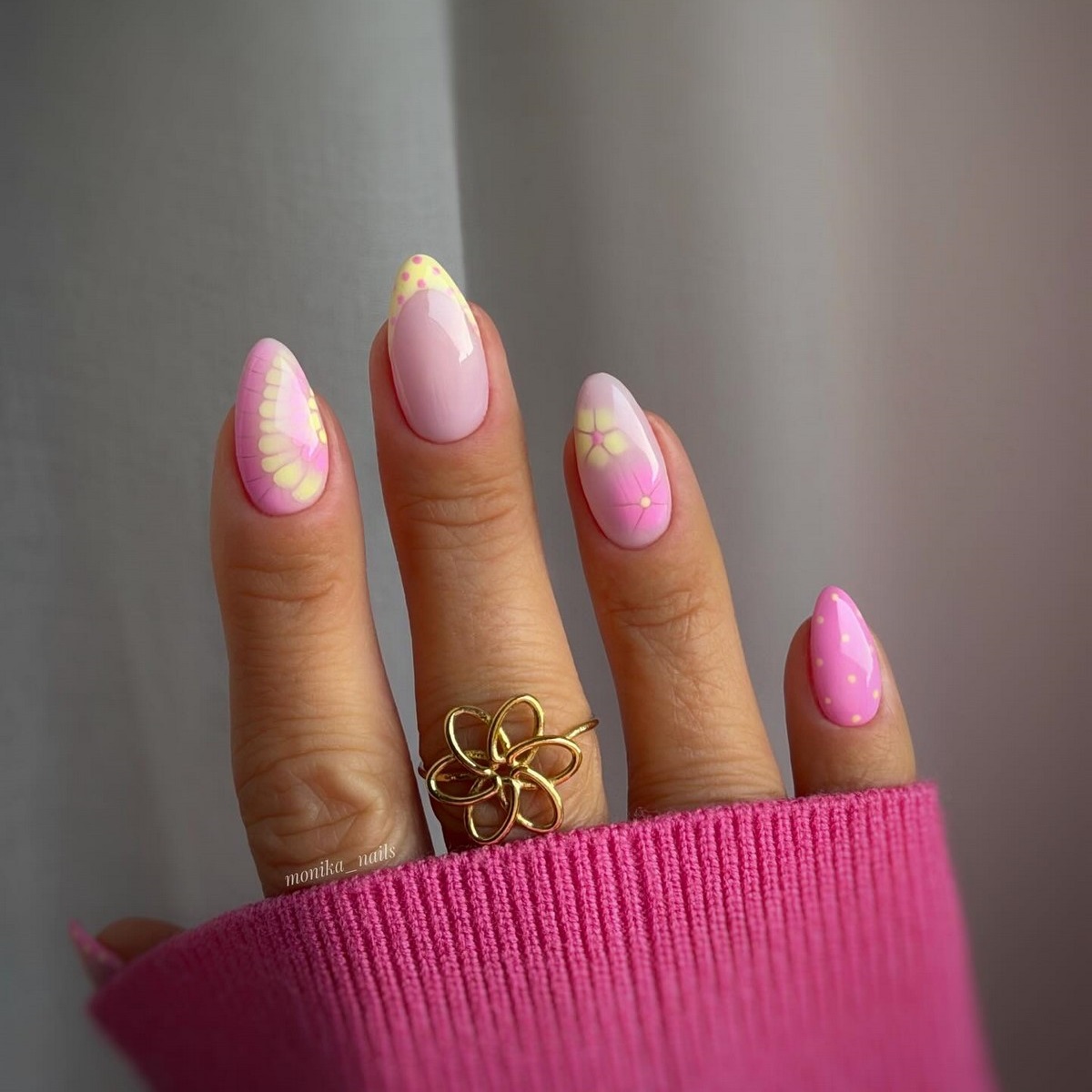 Манікюр з квітами весни 2026: ніжні ідеї на фото