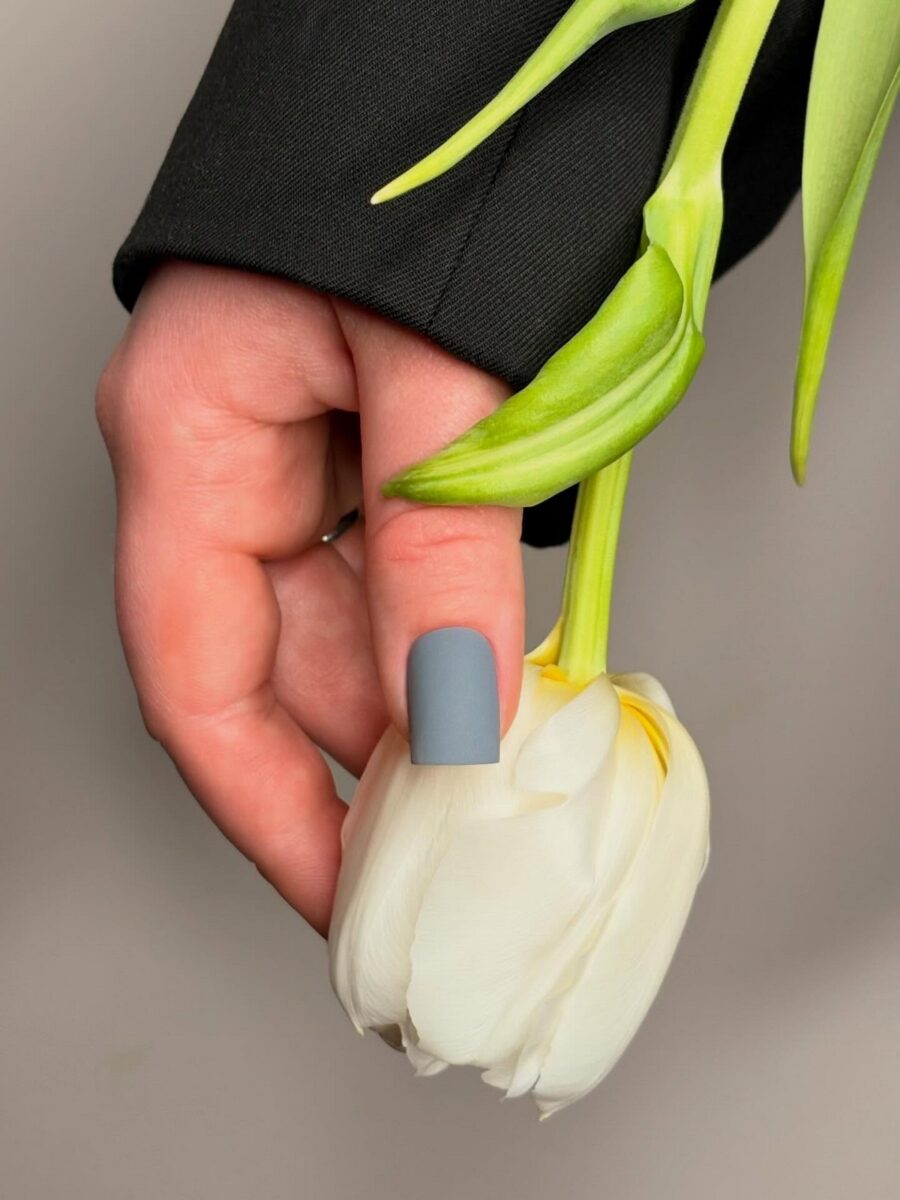 Матовий манікюр весни 2026 — ідеї, що зводять з розуму