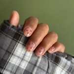 Ніжний манікюр на короткі нігті весни 2026 – трендові ідеї