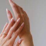 Який манікюр виглядає дорого, а який дешевить руки