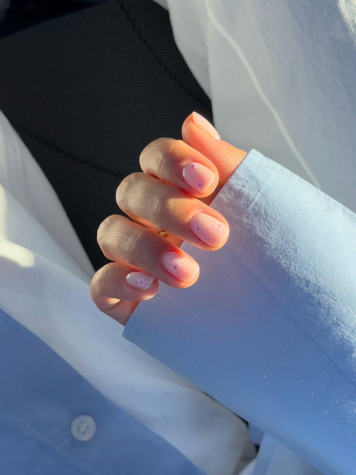 Манікюр квітня 2026: ніжні ідеї, які надихають щодня