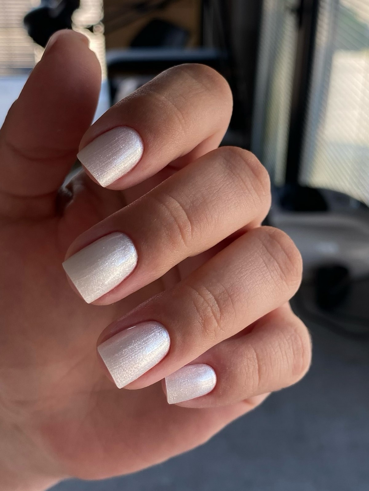 Ніжний манікюр на короткі нігті весни 2026 – трендові ідеї