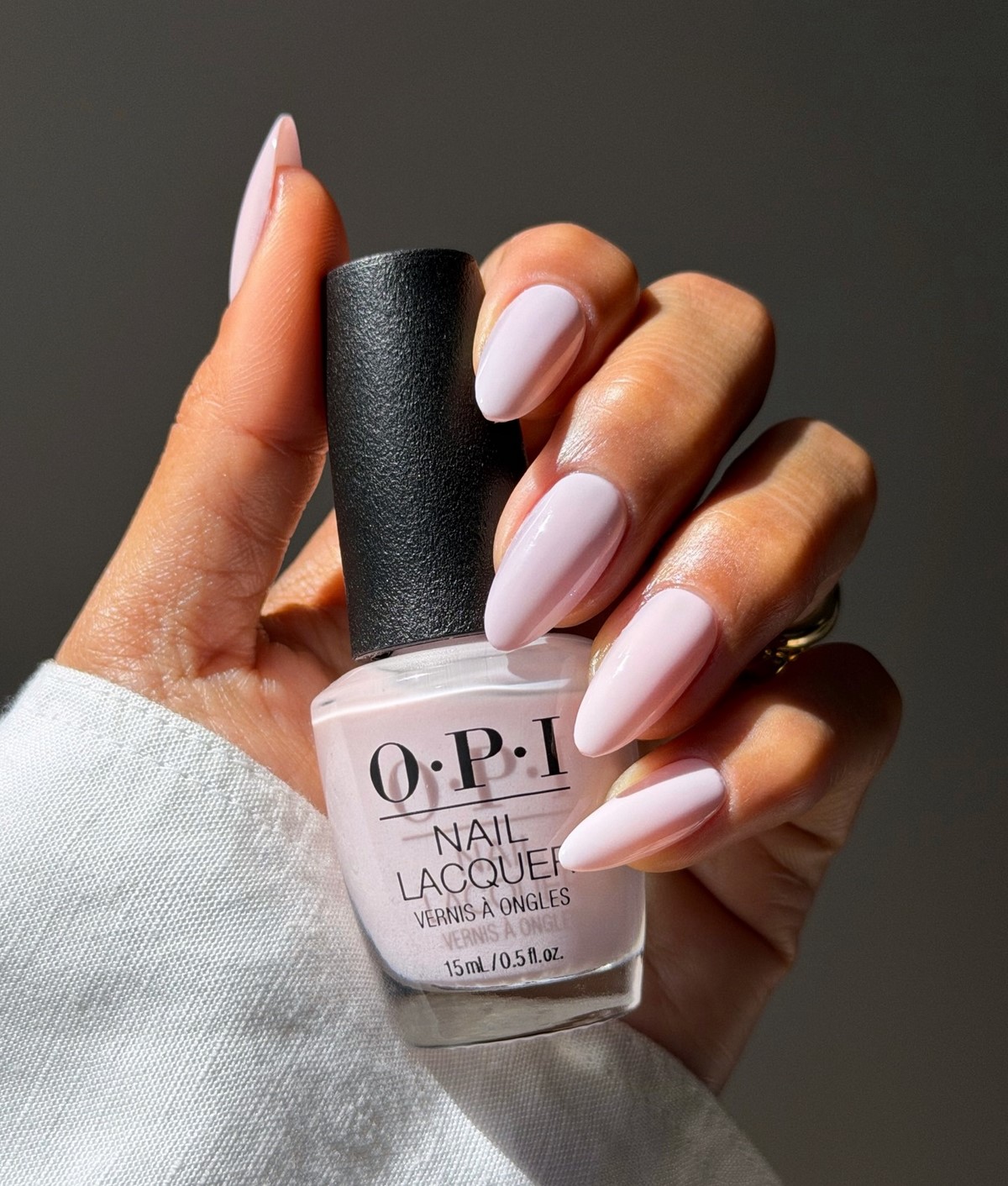 Манікюр квітня 2026: ніжні ідеї, які надихають щодня