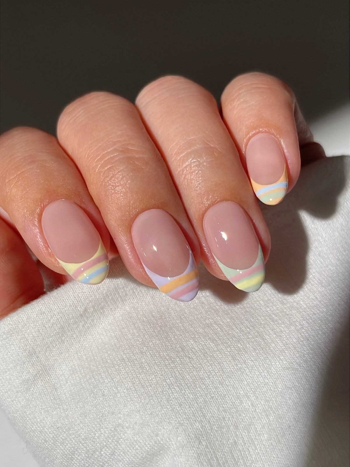 Манікюр весни 2026: ніжність у кожній деталі