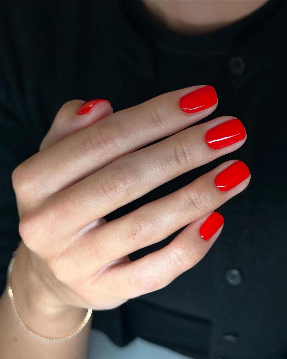 Манікюр на короткі нігті весни 2026 – фото стильних варіантів