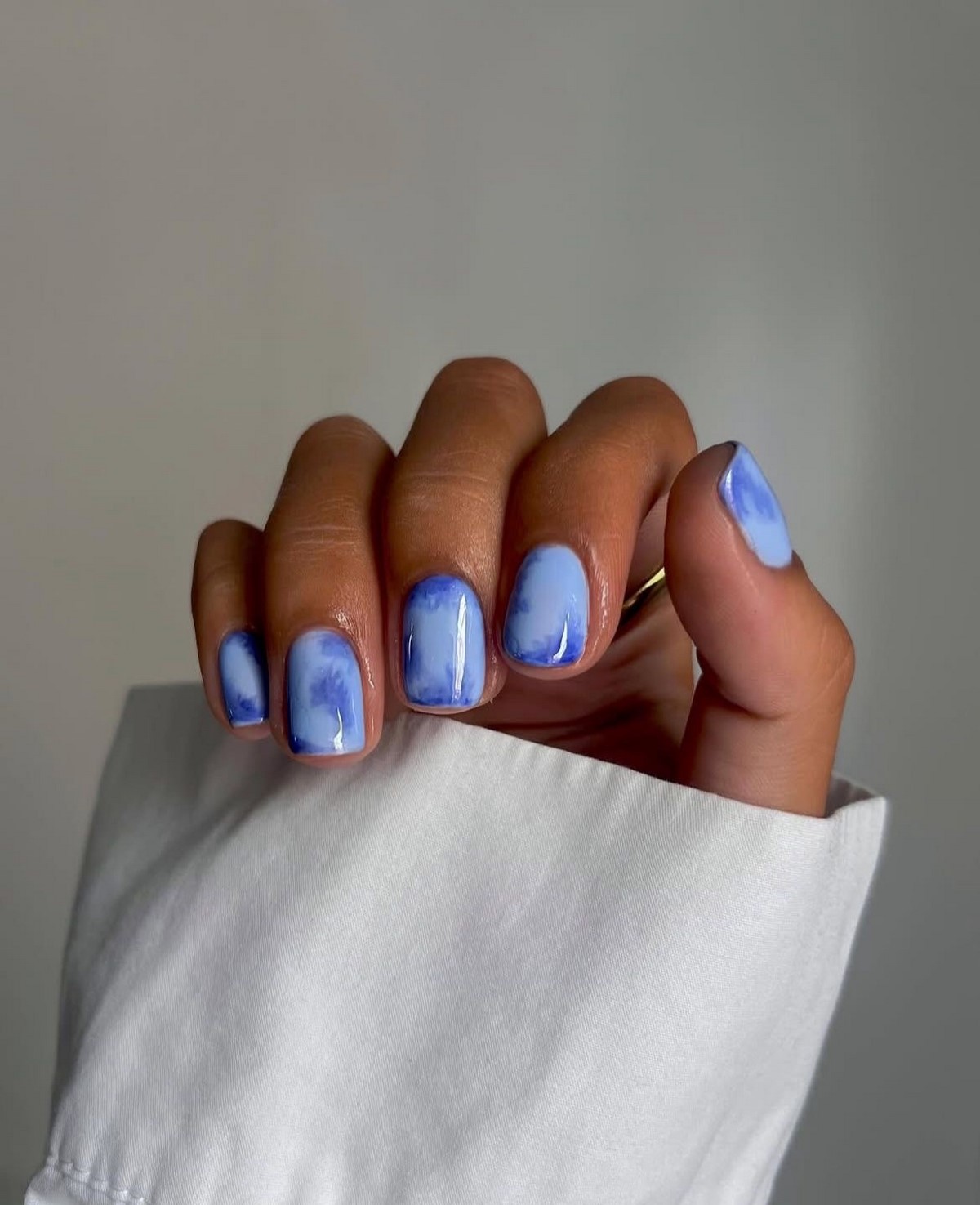 Короткі нігті на квітень 2026: ефект дорогого манікюру