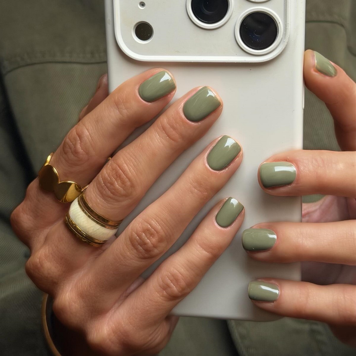 Фісташковий манікюр весни 2026, який виглядає дорого