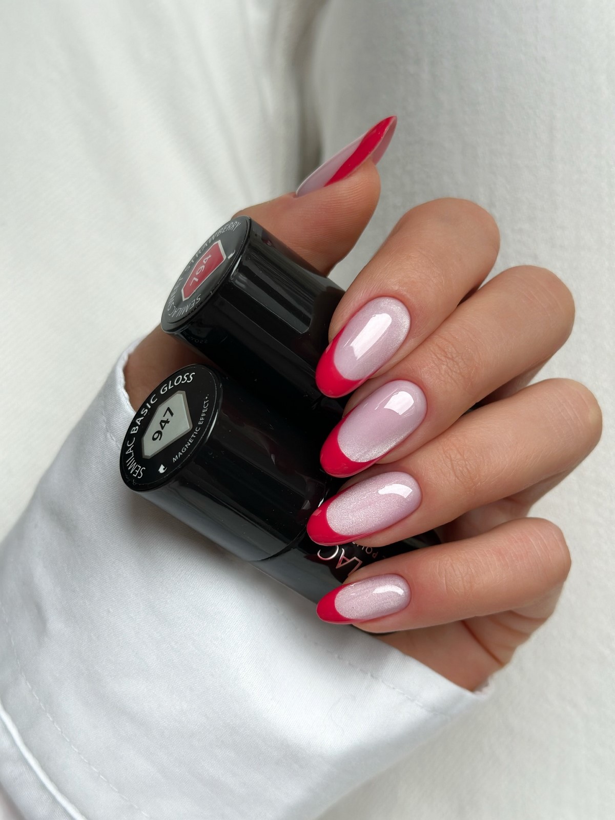 Глазурований манікюр на короткі нігті квітня: ефект скла