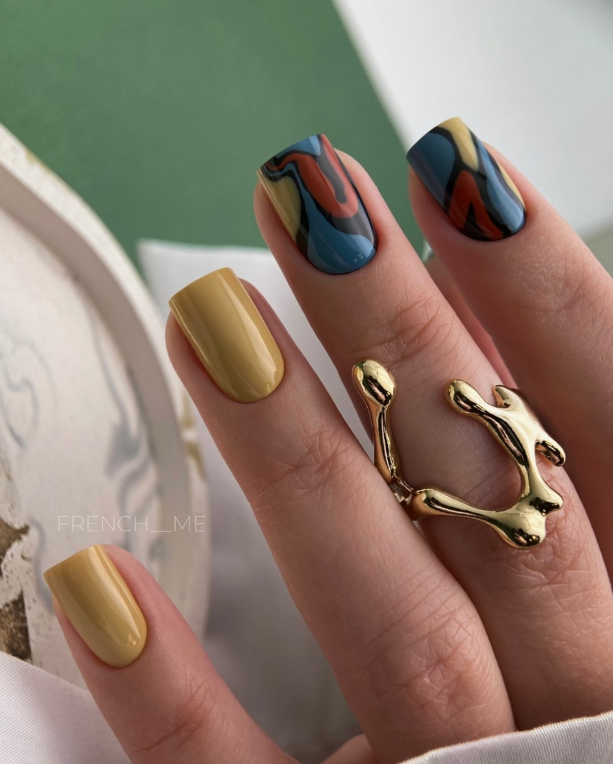 Короткі квадратні нігті весни 2026 – фото трендових варіантів, які підкорили сезон