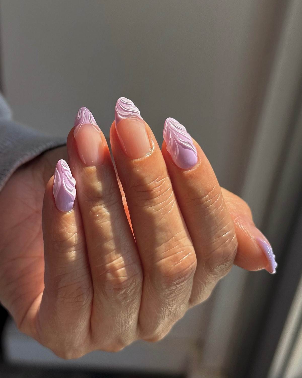 Манікюр квітня 2026: ніжні ідеї, які надихають щодня