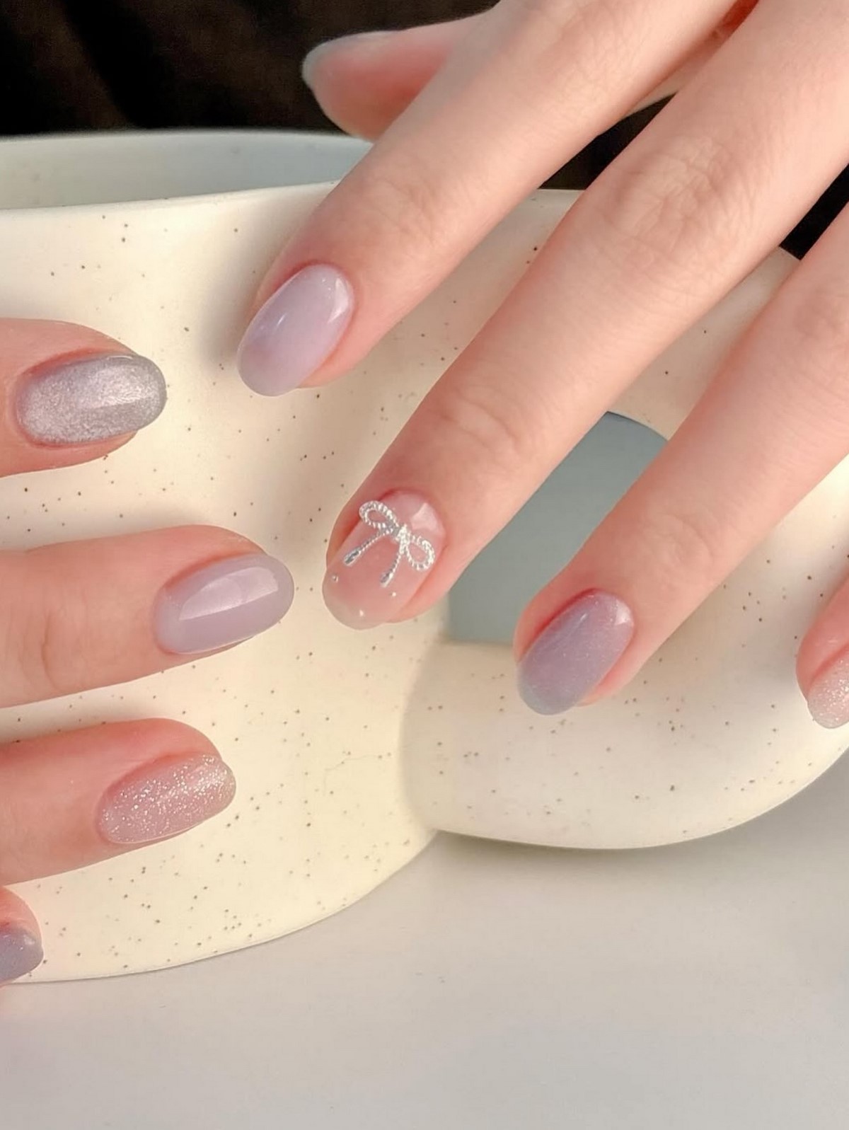 Манікюр на короткі нігті весни 2026 – фото стильних варіантів