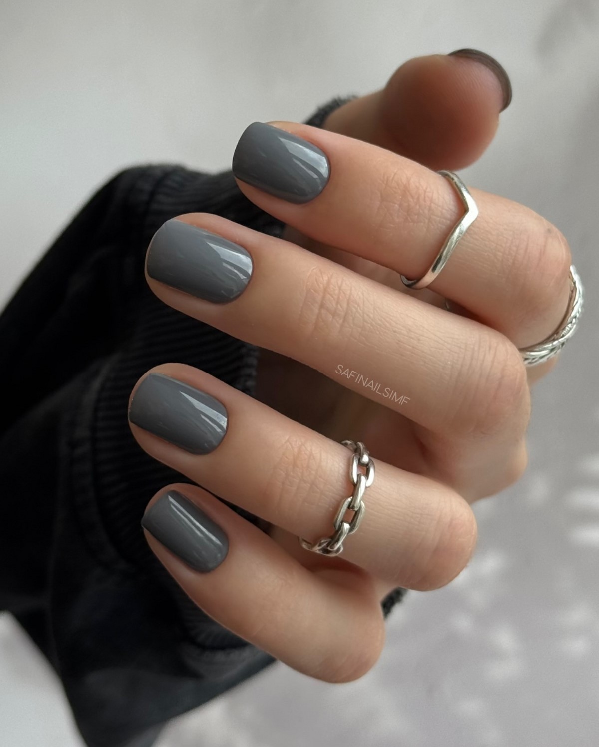 Манікюр на короткі нігті весни 2026 – фото стильних варіантів