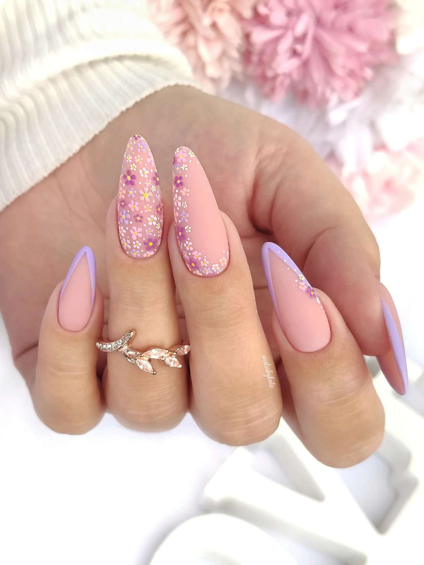 Матовий манікюр весни 2026 — ідеї, що зводять з розуму