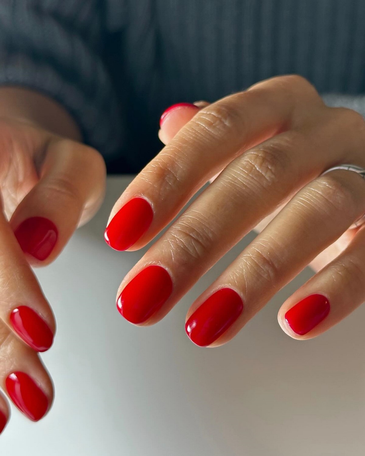 Манікюр на короткі нігті весни 2026: стильні новинки