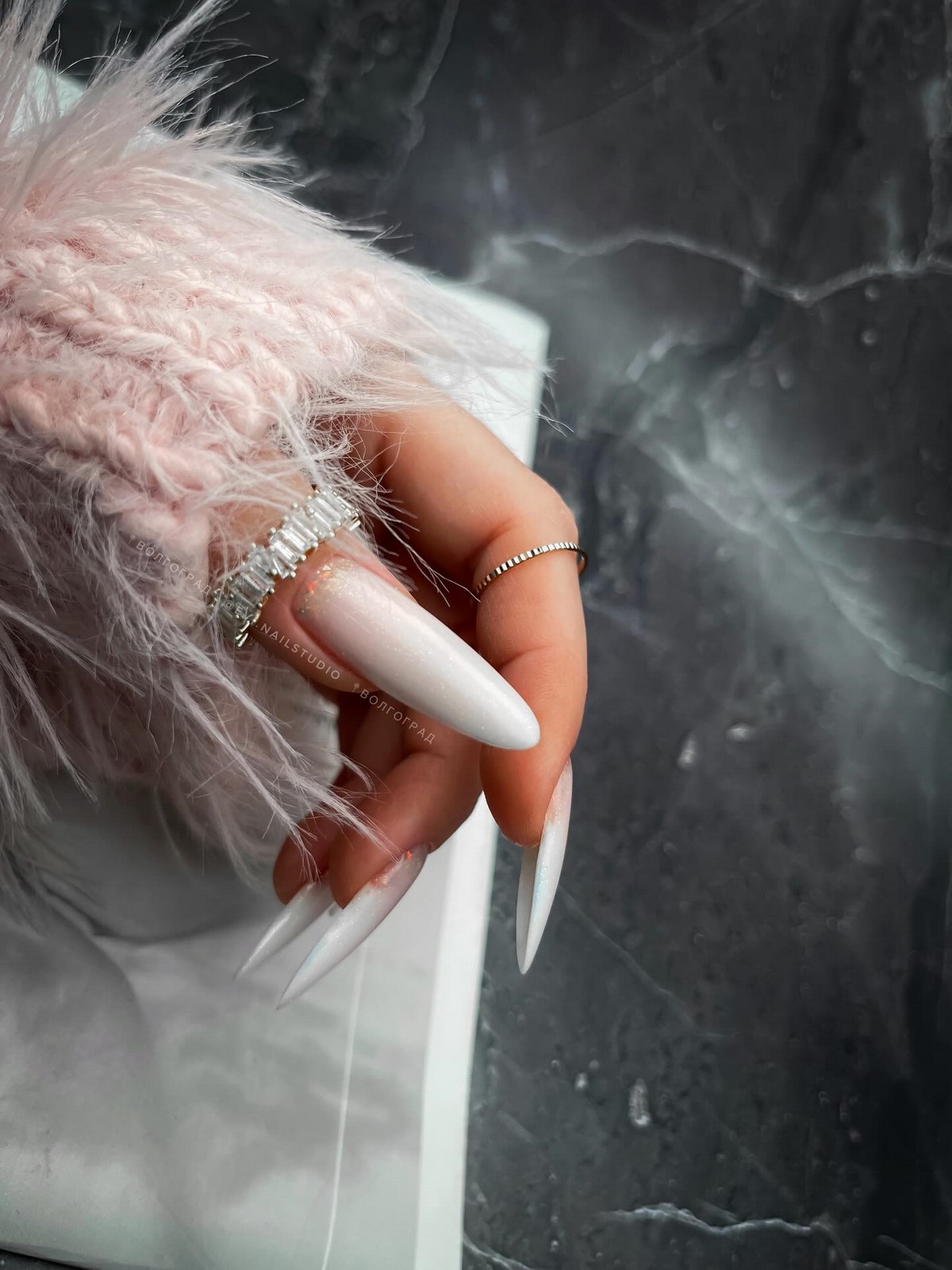 Мигдалеподібний манікюр весни 2026 – фото трендових ідей