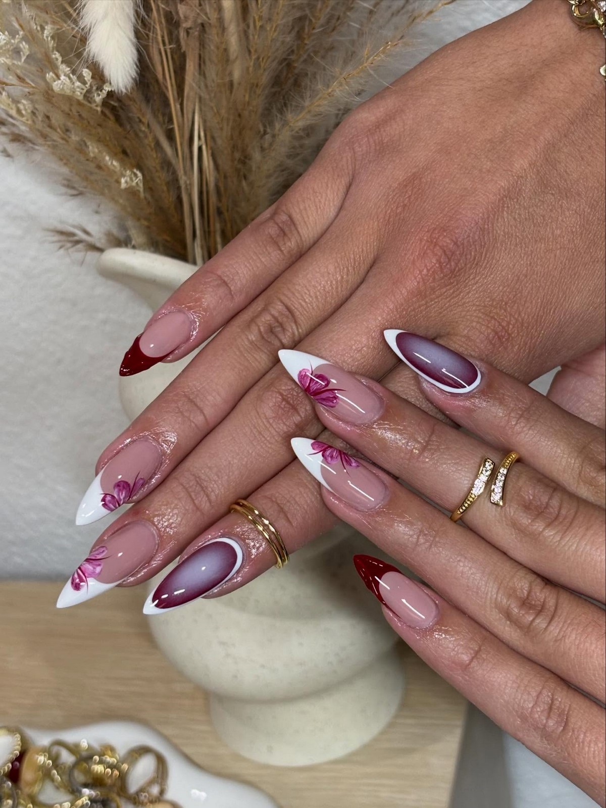 Мигдалеподібний манікюр весни 2026 – фото трендових ідей