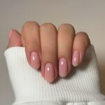 Мильний манікюр весни 2026: тренд ідеально чистих нігтів