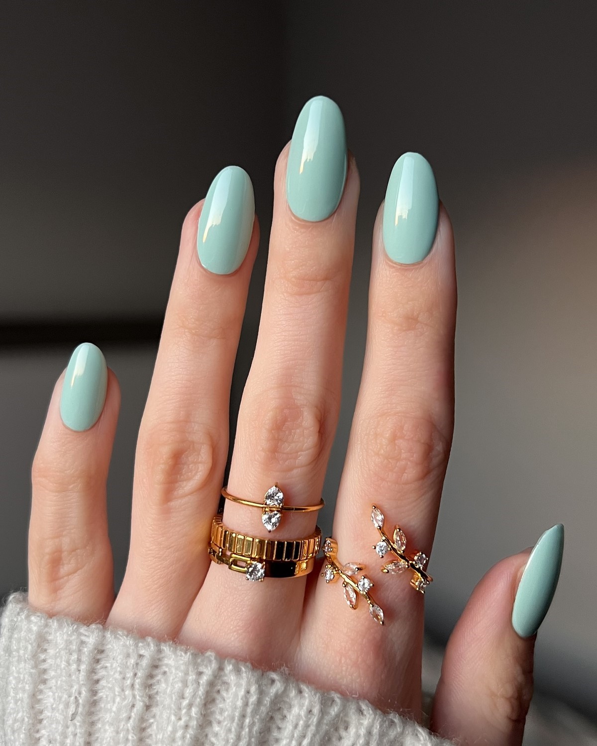 Манікюр на квітень 2026: наймодніші ідеї сезону