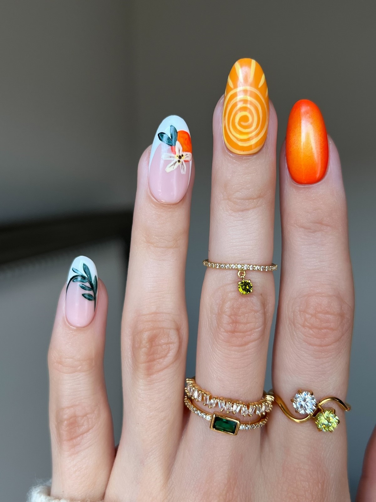 Манікюр на квітень 2026: наймодніші ідеї сезону