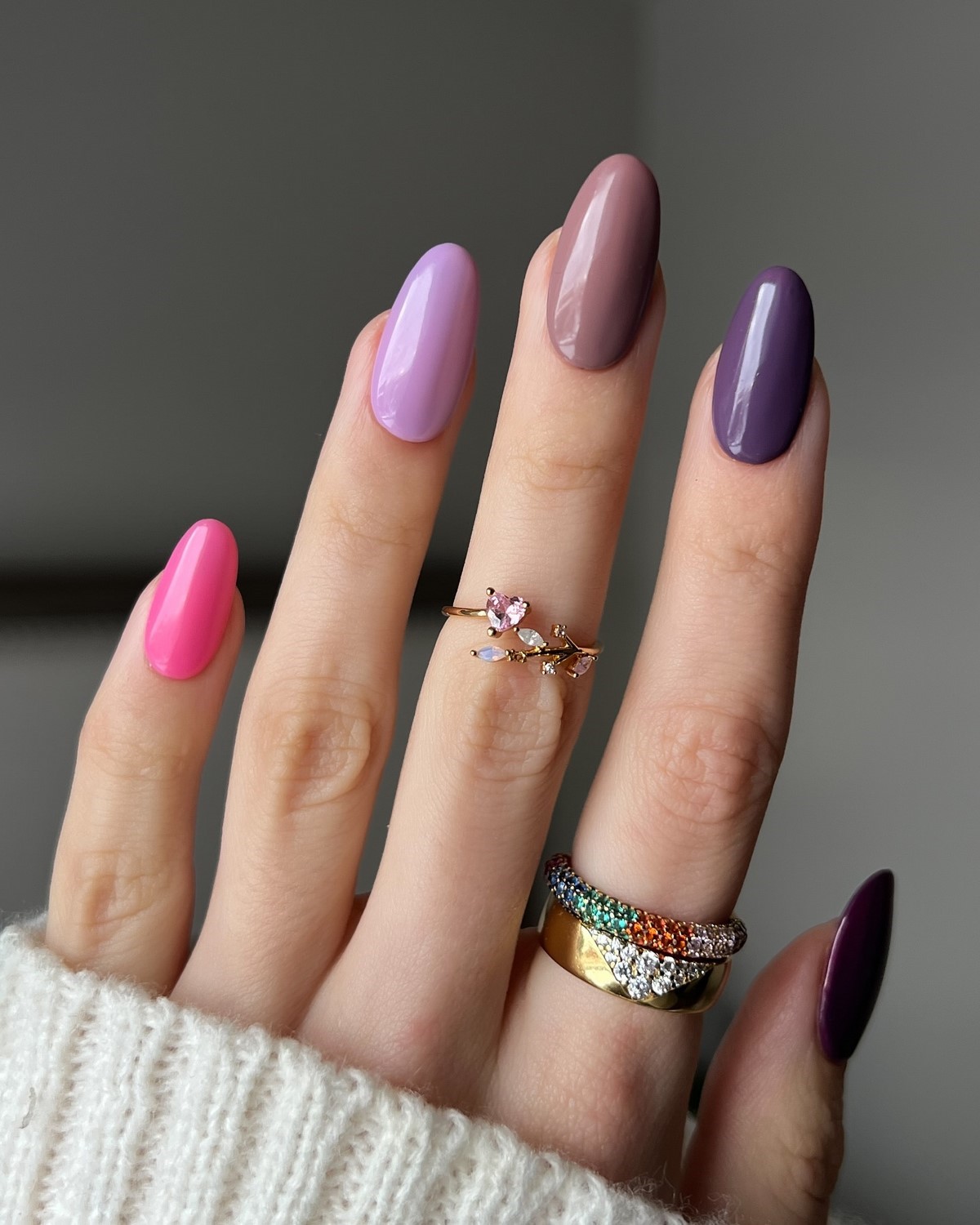 Манікюр на квітень 2026: наймодніші ідеї сезону