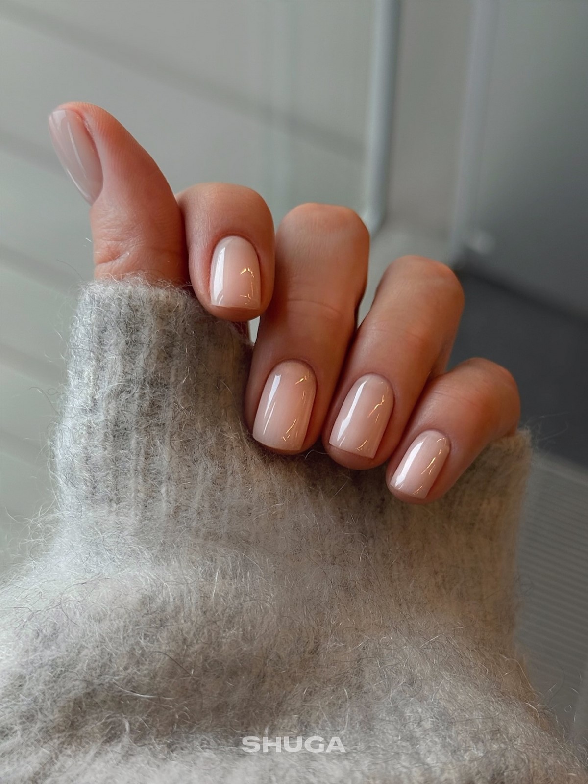 Найкрасивіші короткі нігті квітня 2026: тренди, що підкорюють