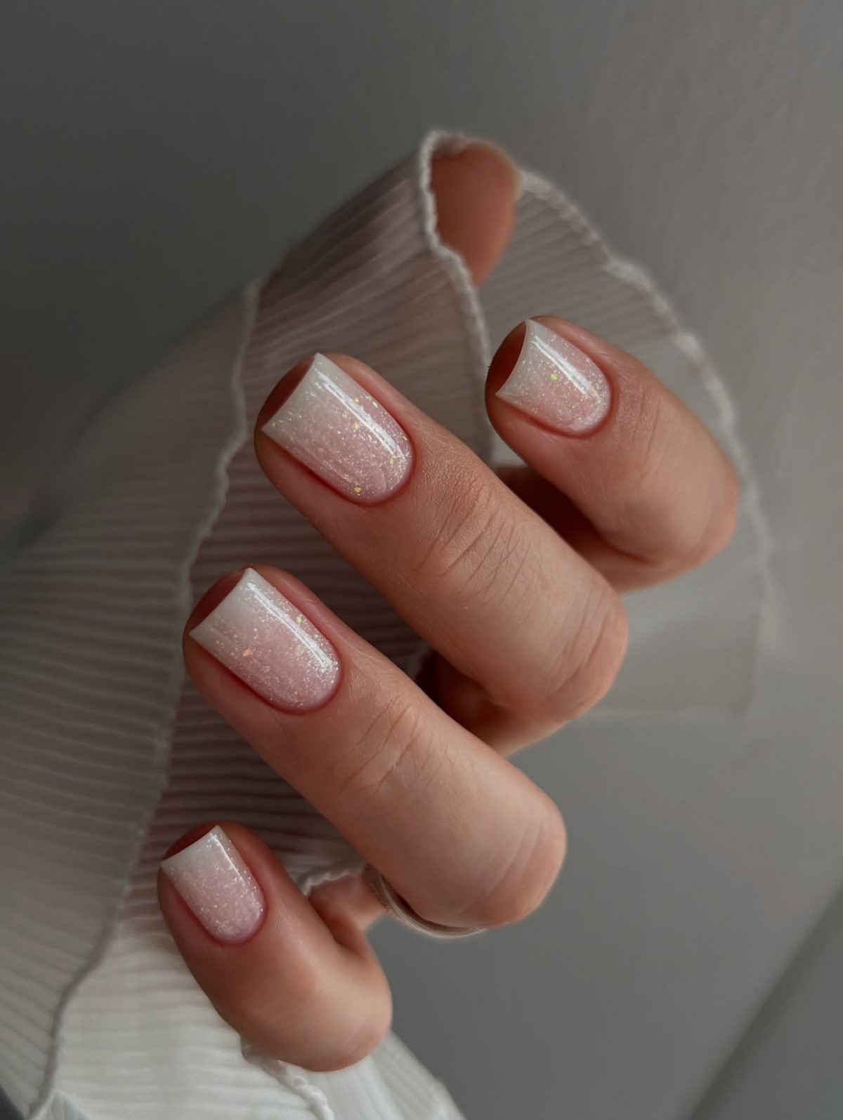 Ніжний манікюр на короткі нігті весни 2026 – трендові ідеї