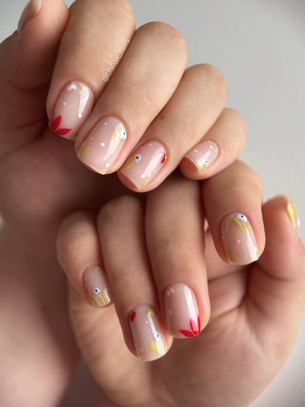 Ніжний манікюр на короткі нігті весни 2026 – трендові ідеї