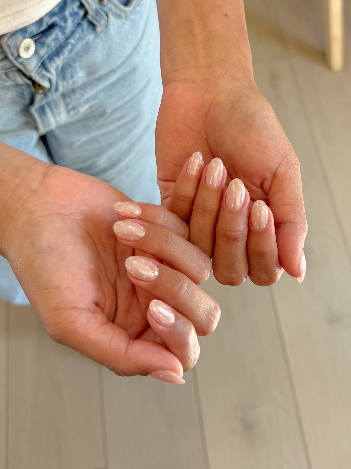 Ніжний манікюр на короткі нігті весни 2026 – трендові ідеї