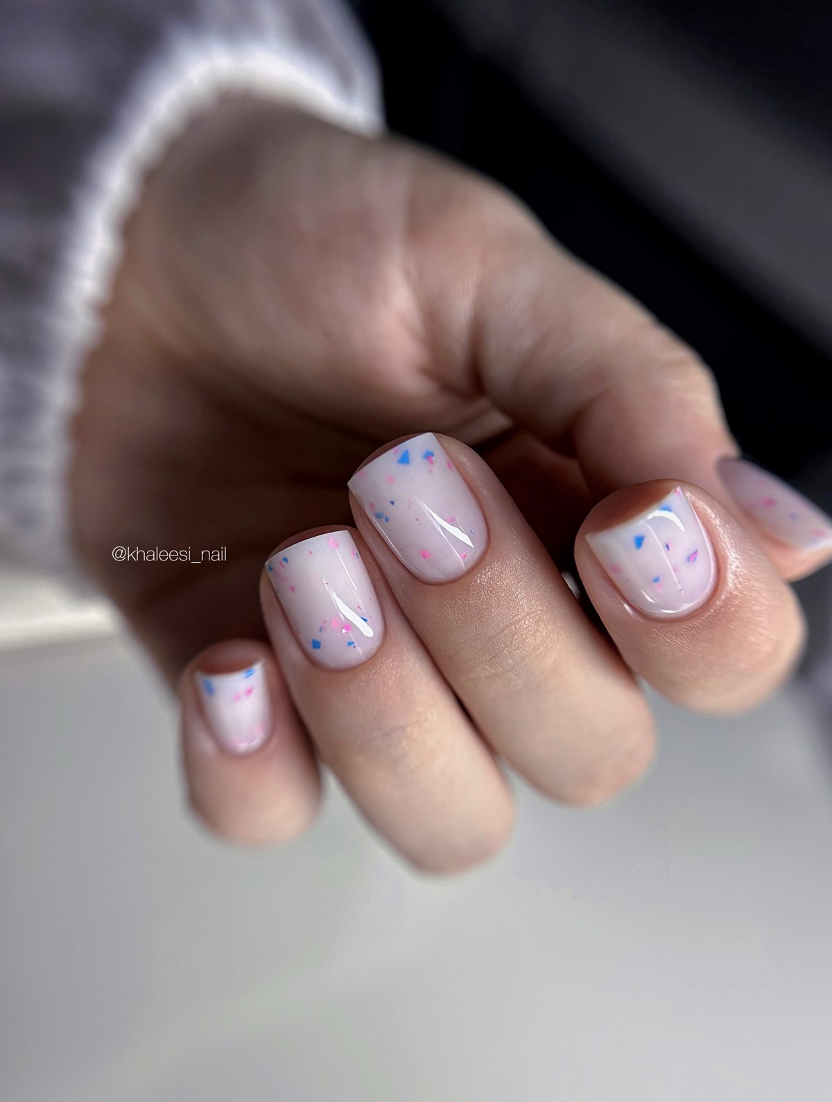 Ніжний манікюр на короткі нігті весни 2026 – трендові ідеї