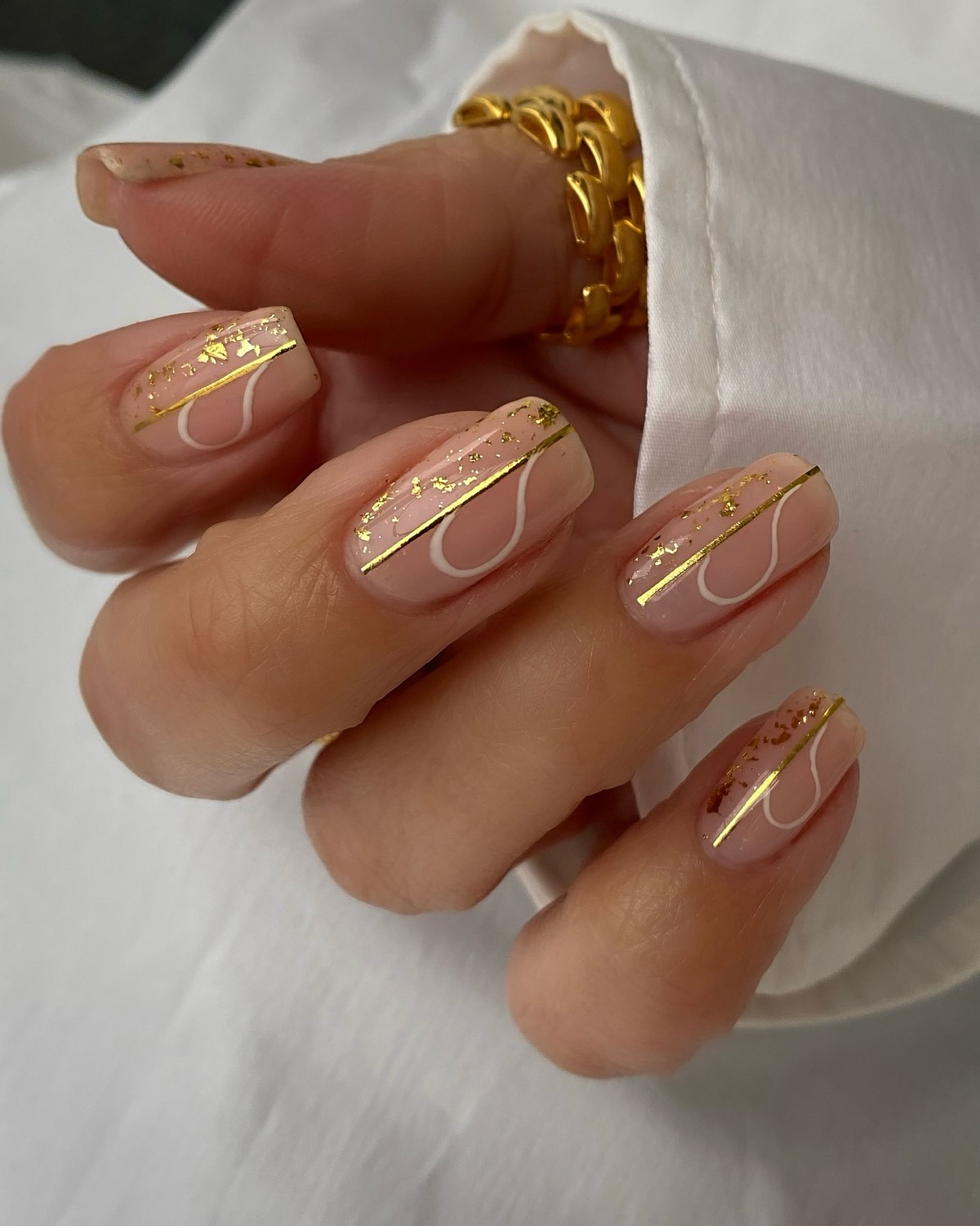 Манікюр весни 2026: ніжність у кожній деталі