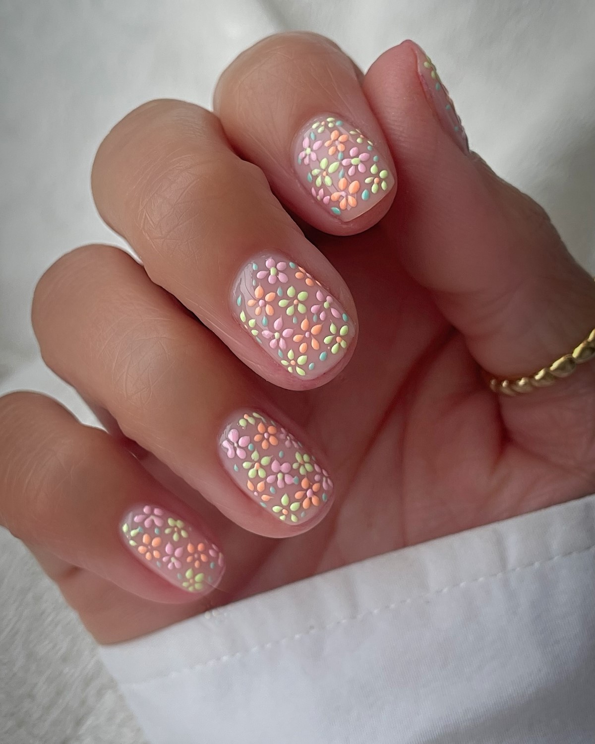 Манікюр весни 2026: ніжність у кожній деталі