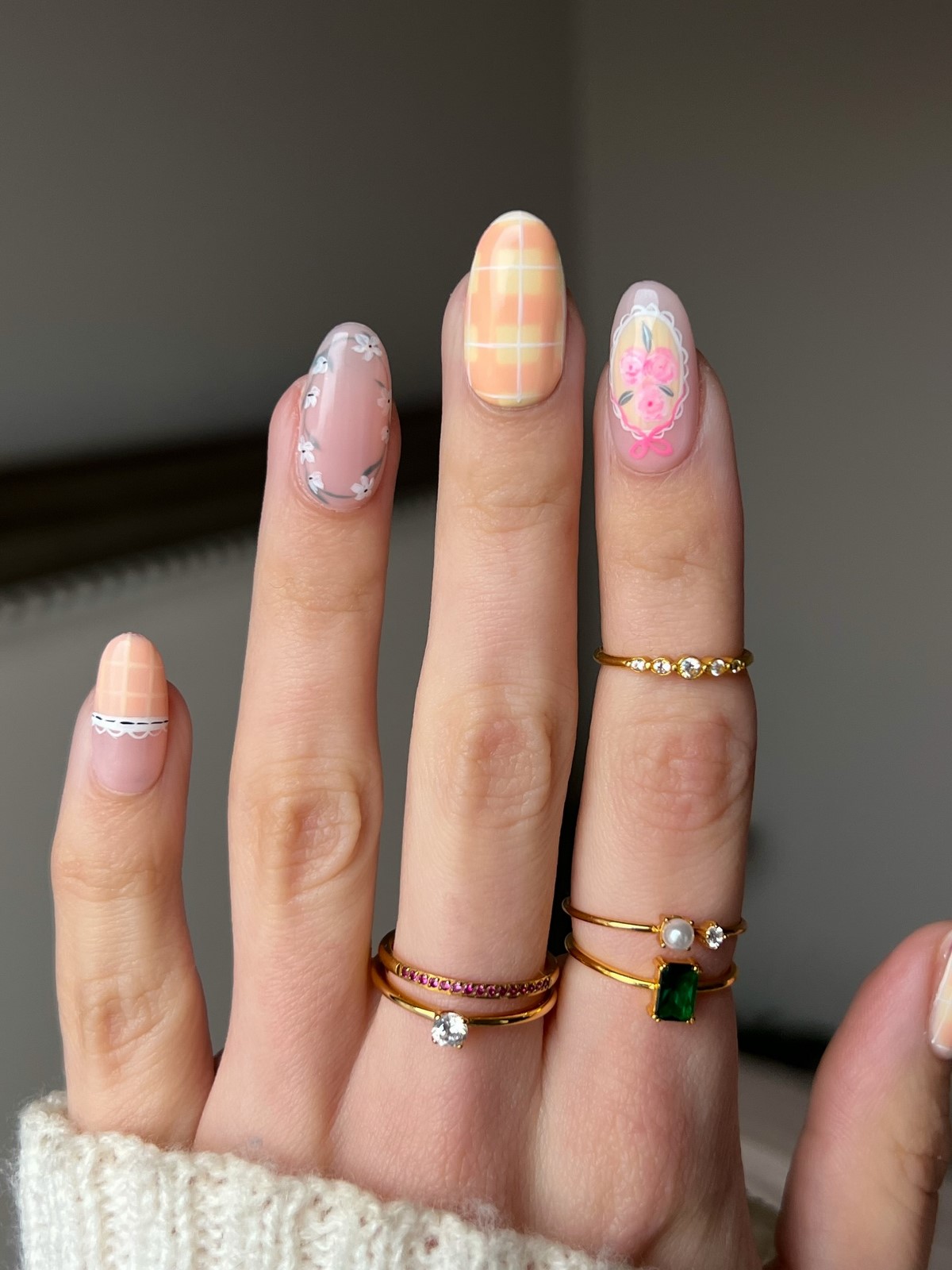 Манікюр весни 2026: ніжність у кожній деталі