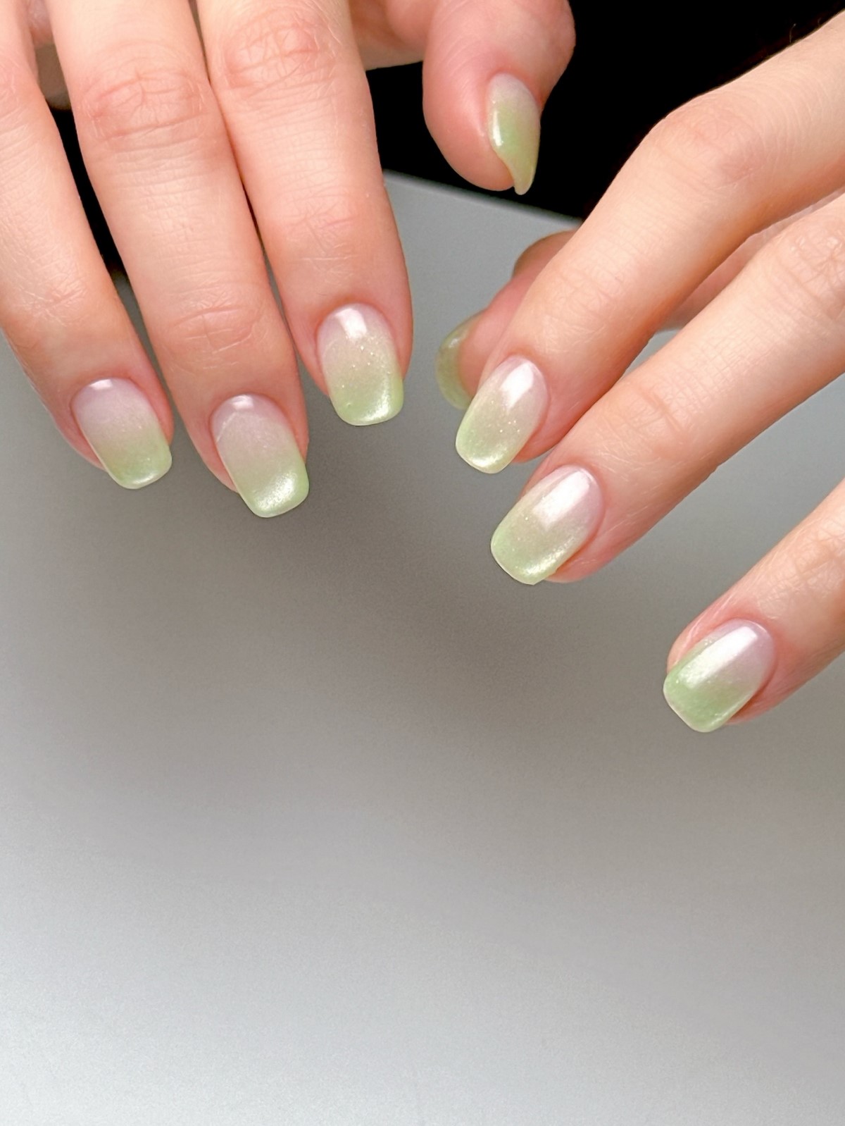 Градієнтний манікюр весни 2026 — топ ніжних ідей омбре