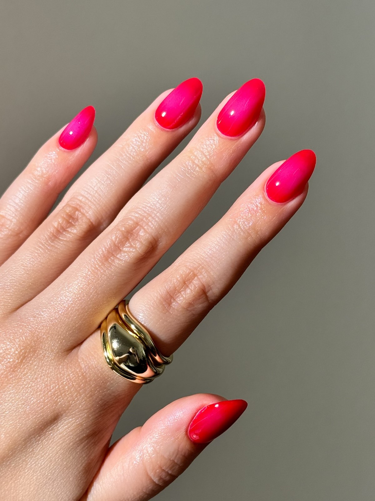 Градієнтний манікюр весни 2026 — топ ніжних ідей омбре