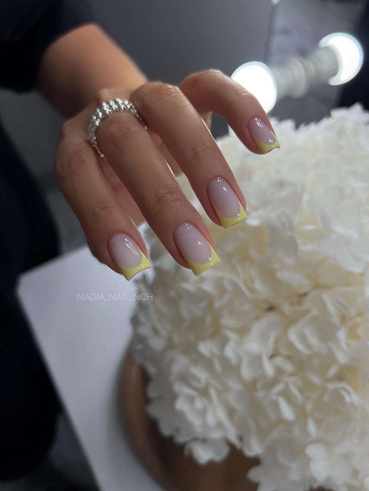 Який манікюр виглядає дорого, а який дешевить руки