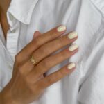 Нюд відходить: які кольори манікюру обирають у 2026 році