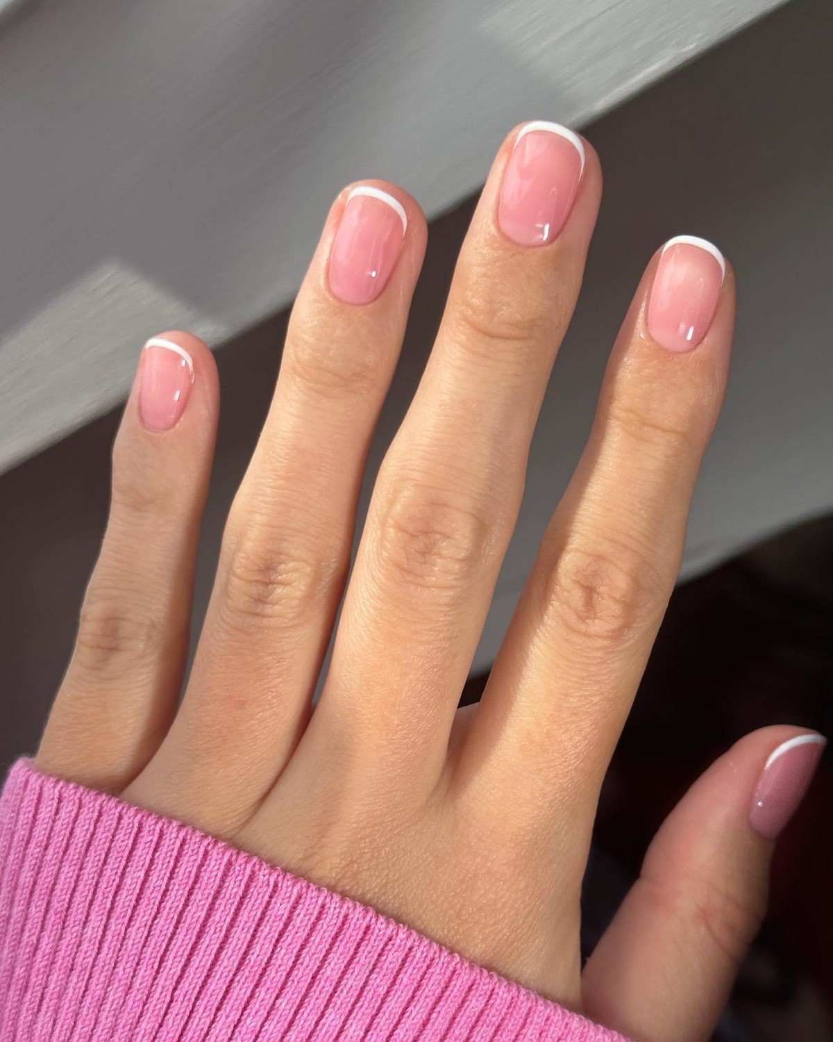 Френч змінився: тонка лінія замість класичного краю