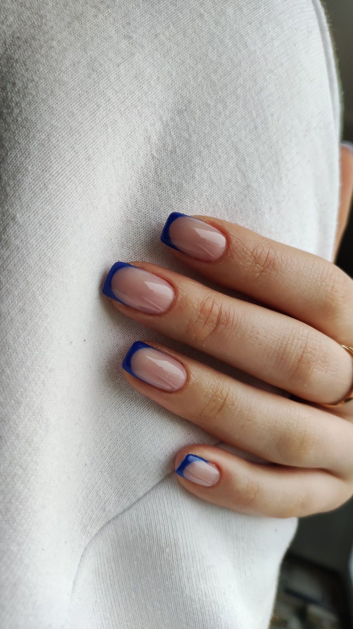 Джинсовий манікюр 2026: синій, який носять із денімом