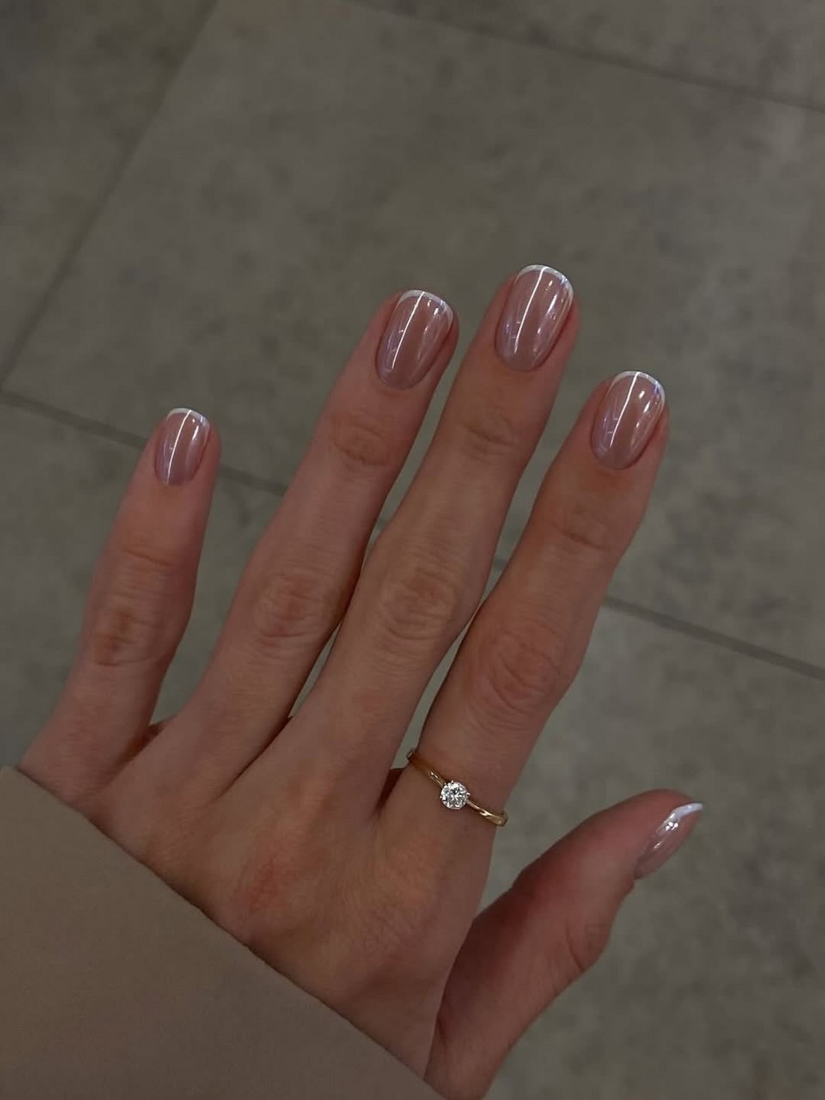 Френч змінився: тонка лінія замість класичного краю