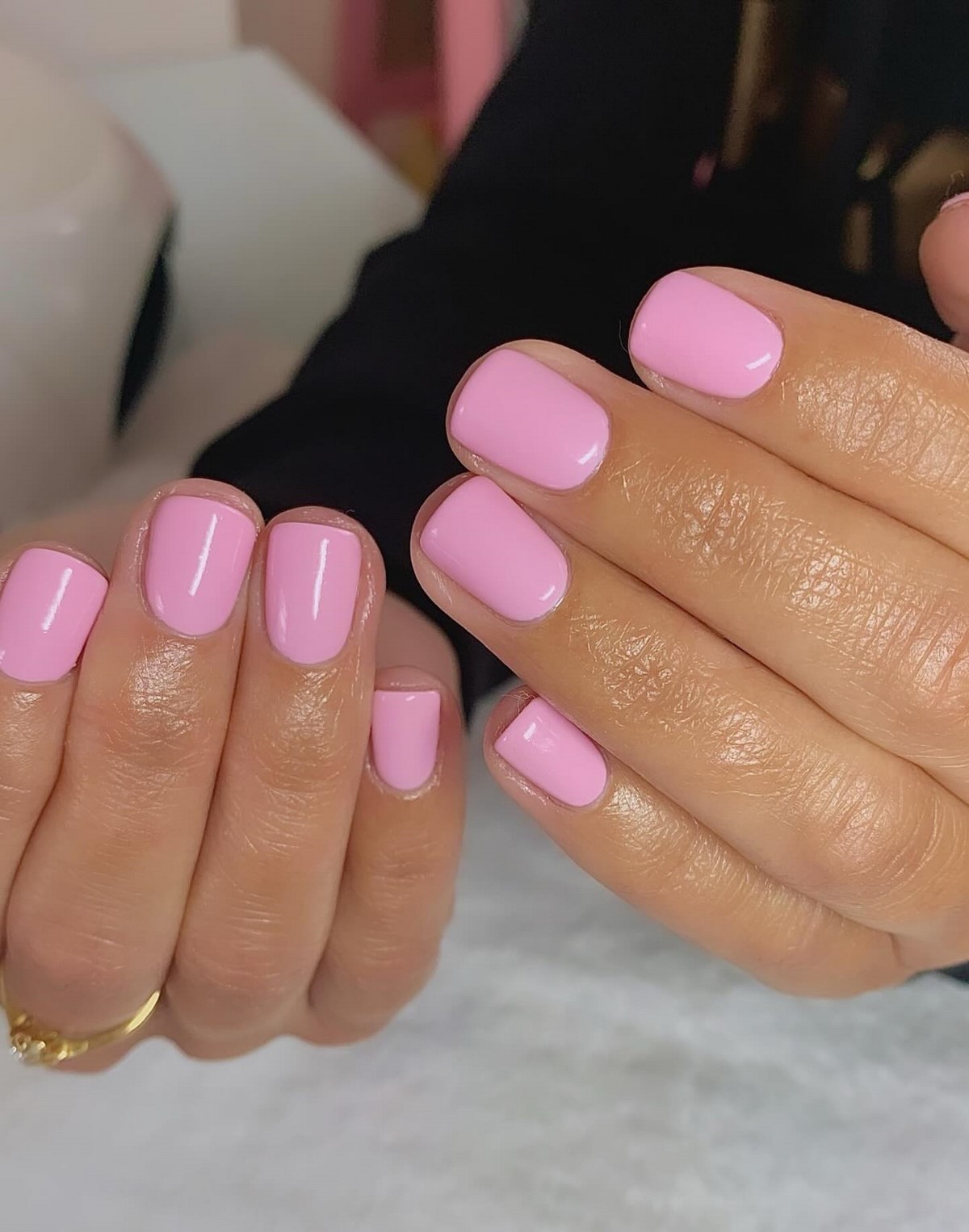 Холодний рожевий манікюр: альтернатива нюду у 2026 році