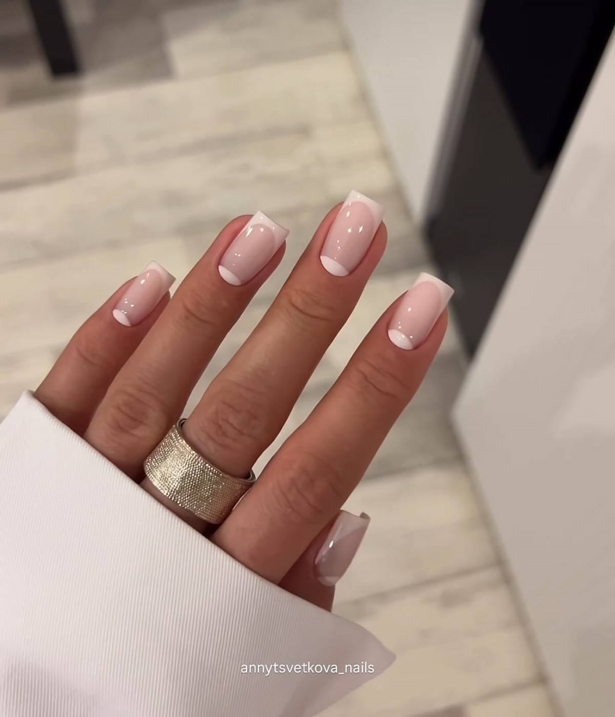 Манікюр, який не помітно відростає навіть через 3 тижні