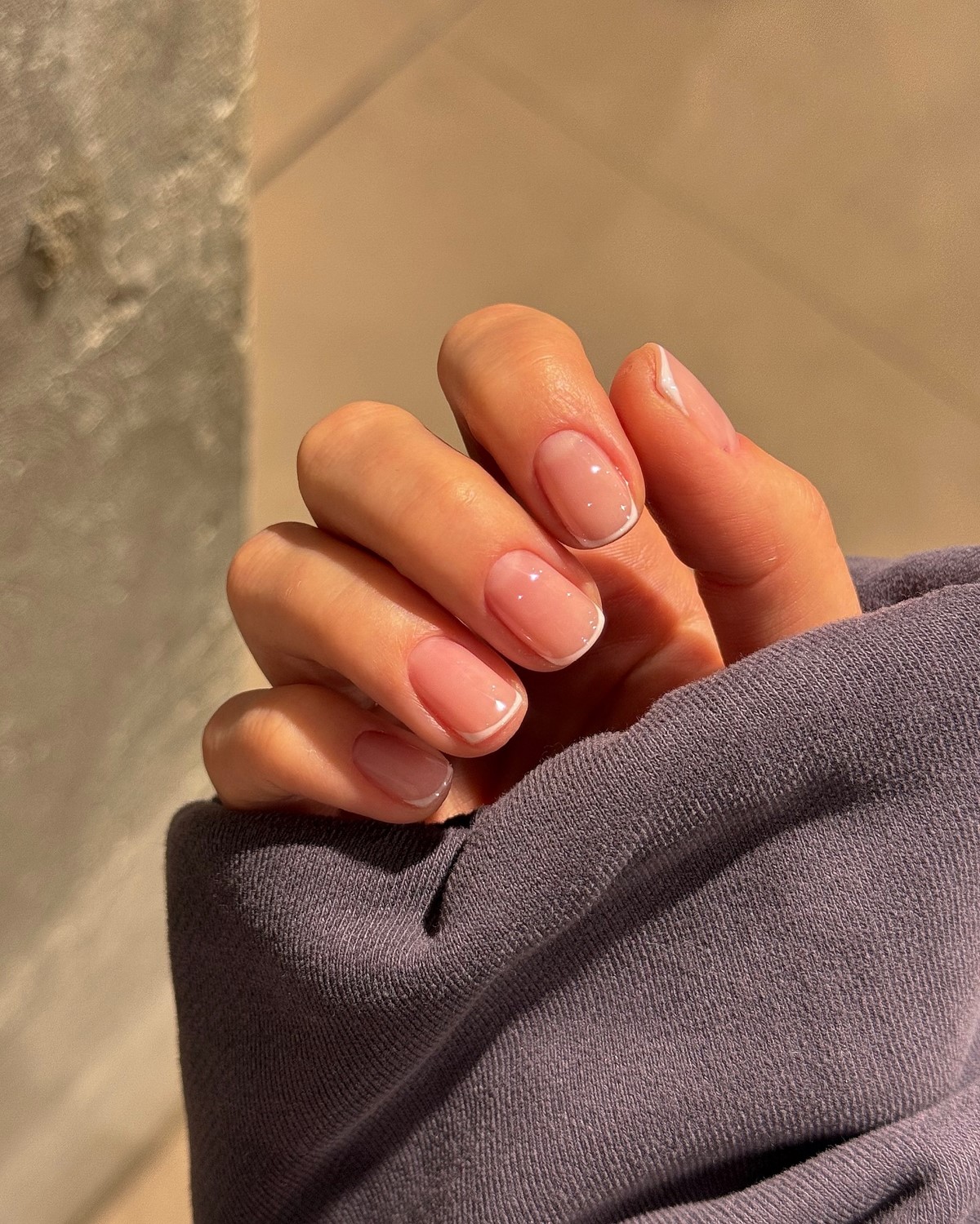 Френч змінився: тонка лінія замість класичного краю