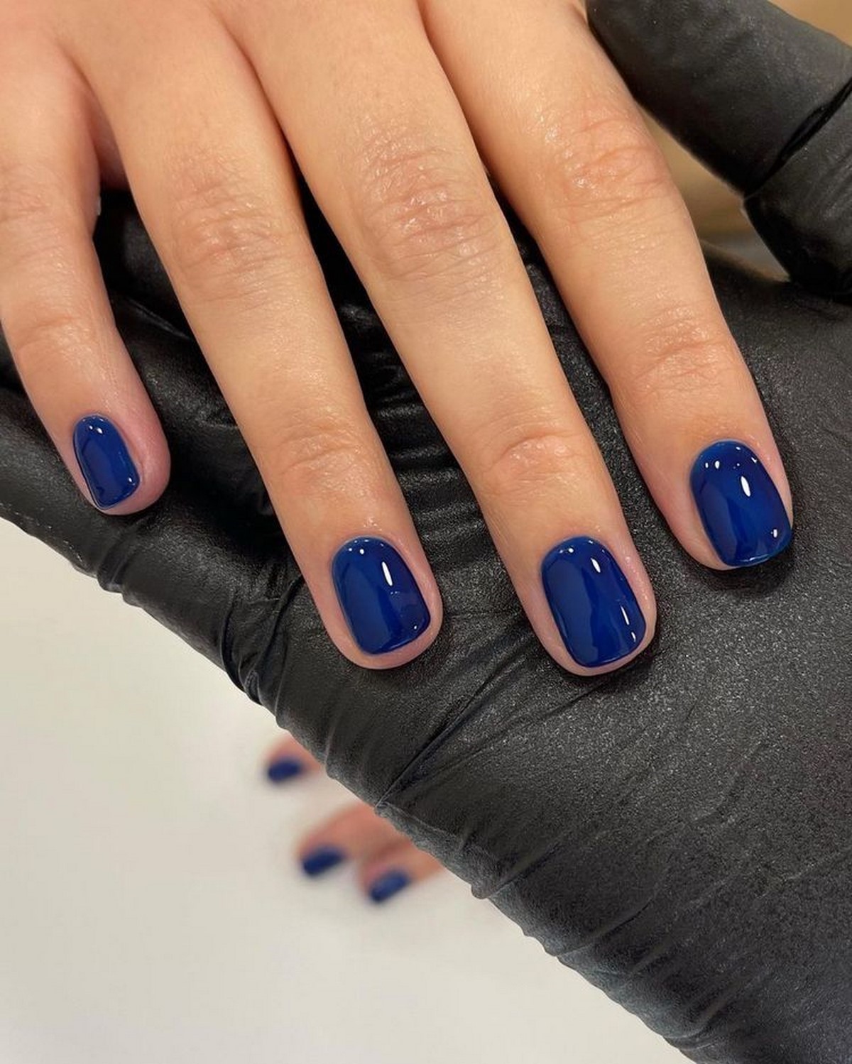 Джинсовий манікюр 2026: синій, який носять із денімом