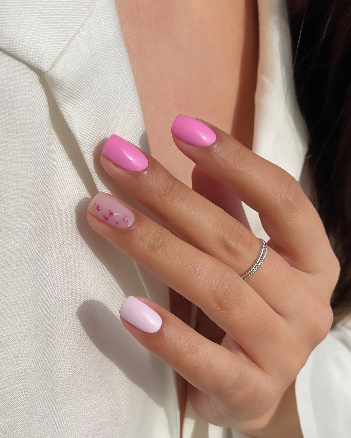 Холодний рожевий манікюр: альтернатива нюду у 2026 році